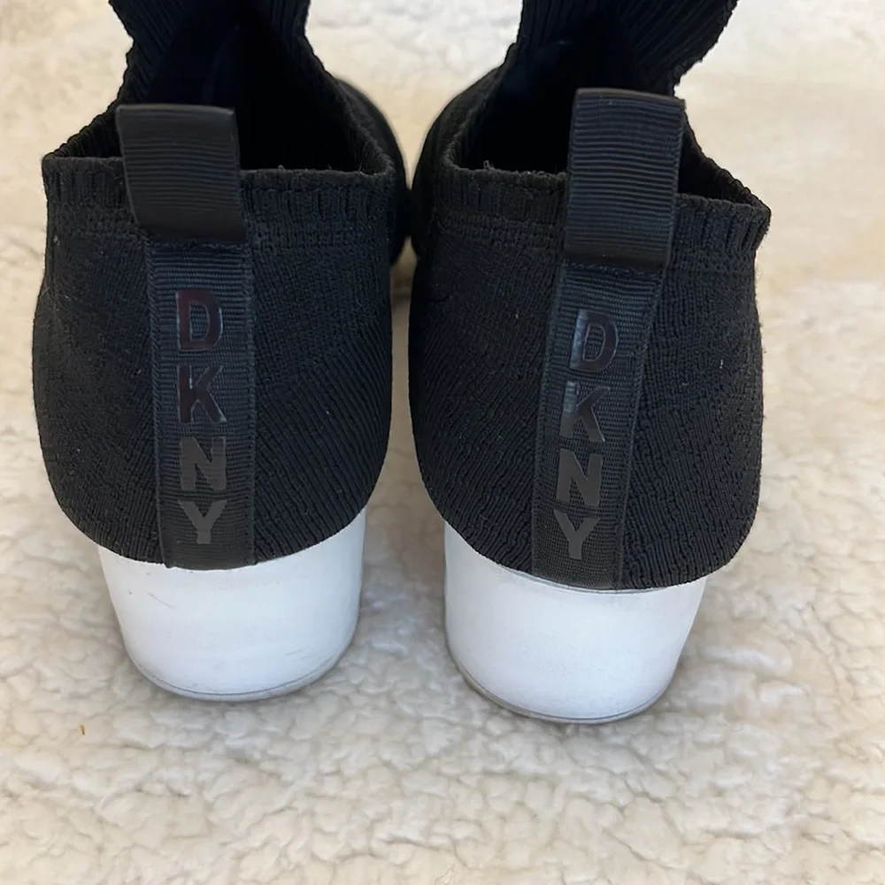 EUC DKNY slip on wedge sneaker shoes